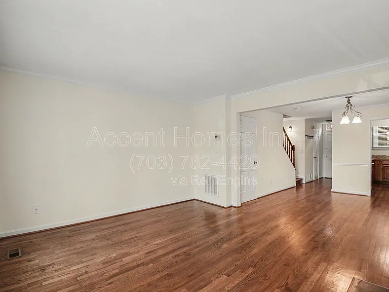 449 Old Town Ct — Photo 9
