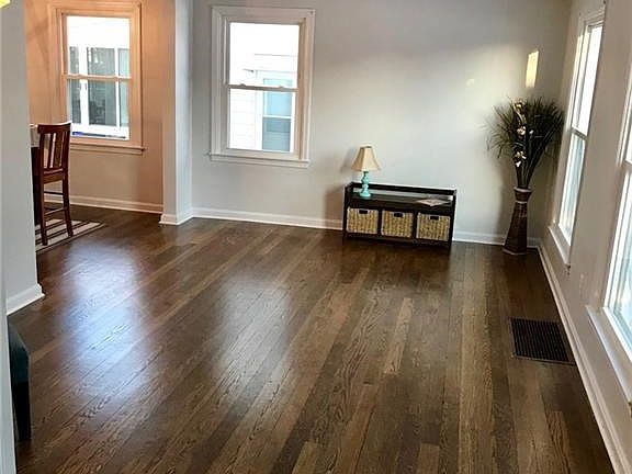 4th image of 335 Firwood Ave