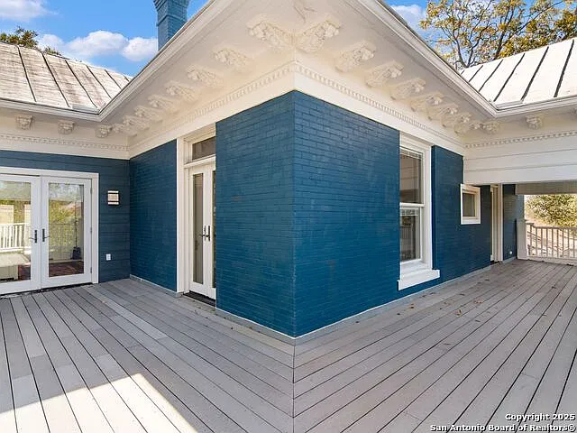 702 W French Pl — Photo 36