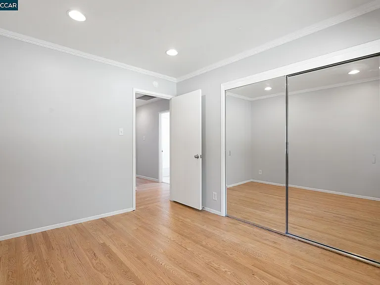 1021 Windsor Dr — Photo 19