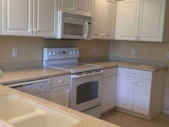 4th image of 3405 Laurel Greens Ln #102
