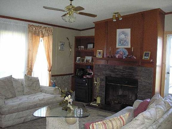 236 Old Timber Road Living Area