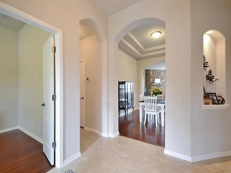 111 Miss Ashley St — Photo 5
