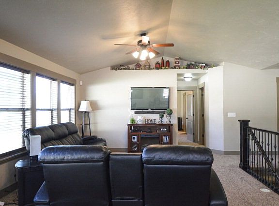 4th image of 1602 N Indian Hollow Dr