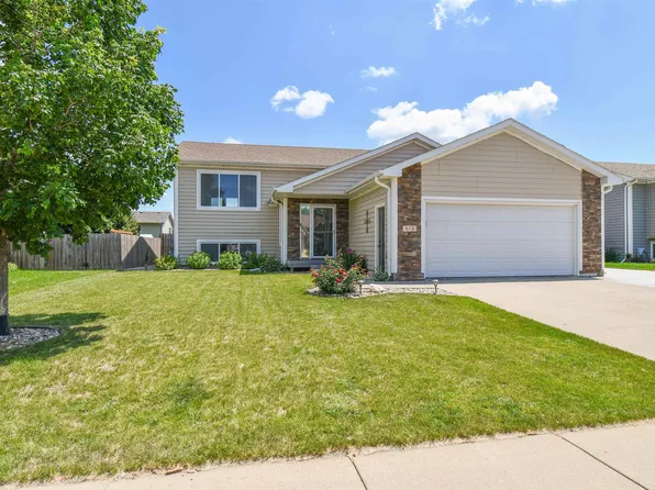 416 Augustana Ave, Harrisburg, SD 57032