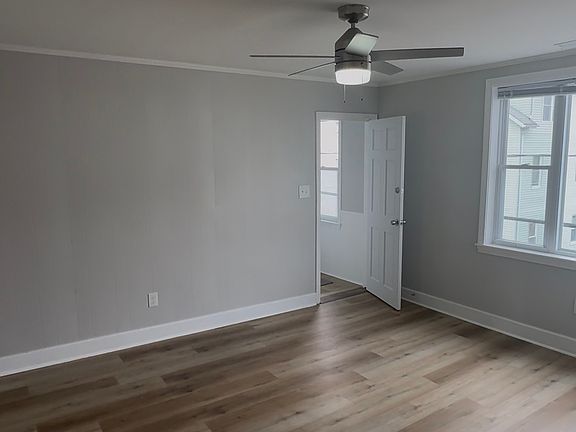 4th image of 135 Snell St #2E