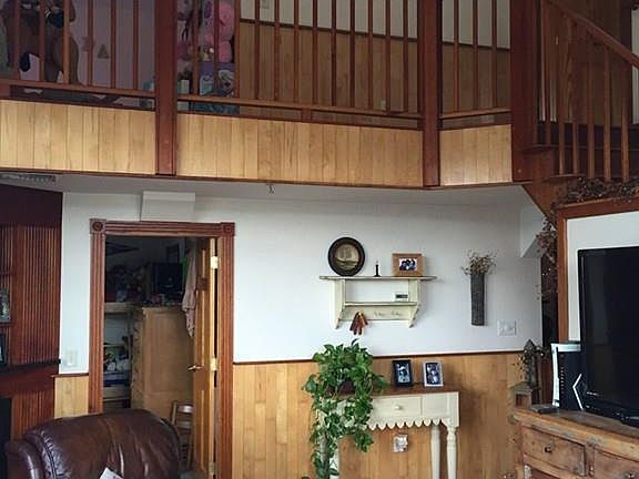 2nd image of 24 Glenwood Ave #1