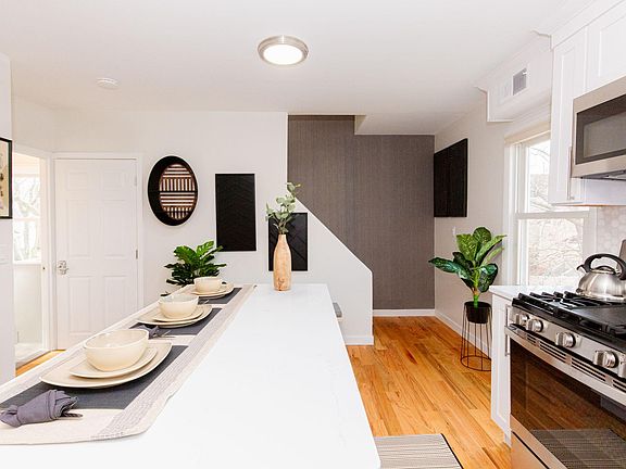 Brand new kitchen and appliances. Includes coffee maker, blender, pots, pans, etc.