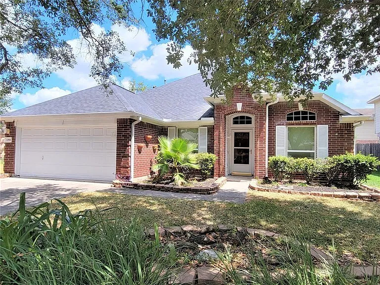 13910 White Oak Glen Ct — Photo 1