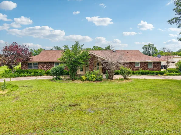 24601 S Meadow Circle Dr, Claremore, OK 74019
