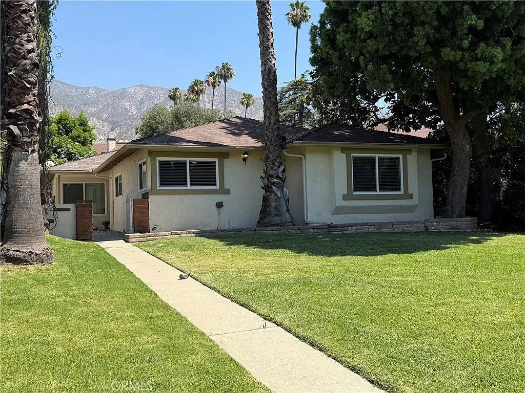 3 bed, 1590 sqft, $4,990 — Photo 2
