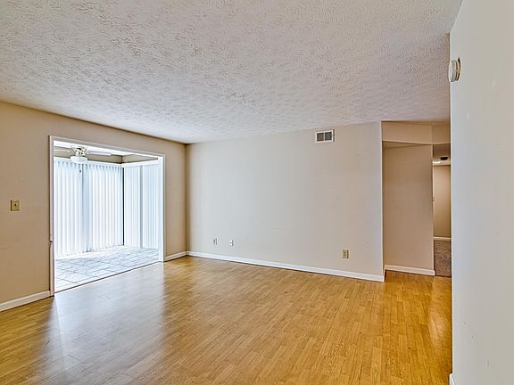 2nd image of 1102 Augusta Dr #1102
