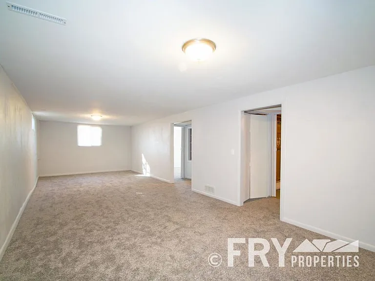 941 W 79th Pl — Photo 19