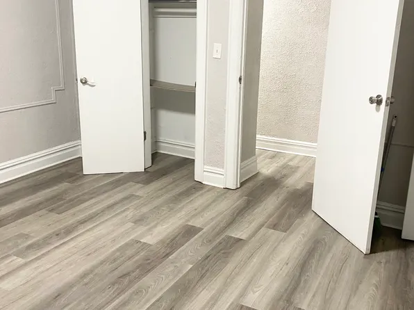 7328 Kennedy Boulevard image 1 of 10