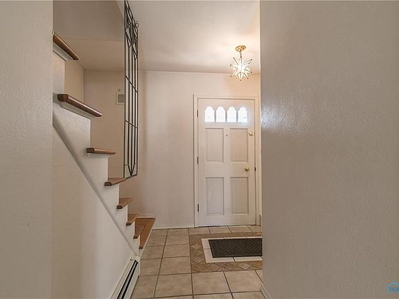2nd image of 1091 Westbrook Dr