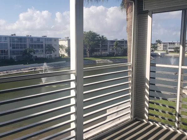 2616 Garden Drive N #303, Lake Worth Beach, FL 33461