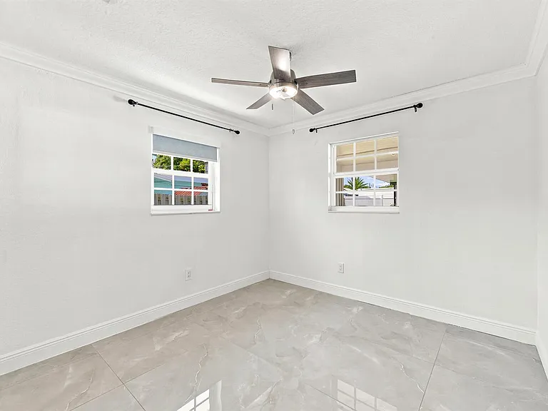 2649 Cedarcrest Rd — Photo 32