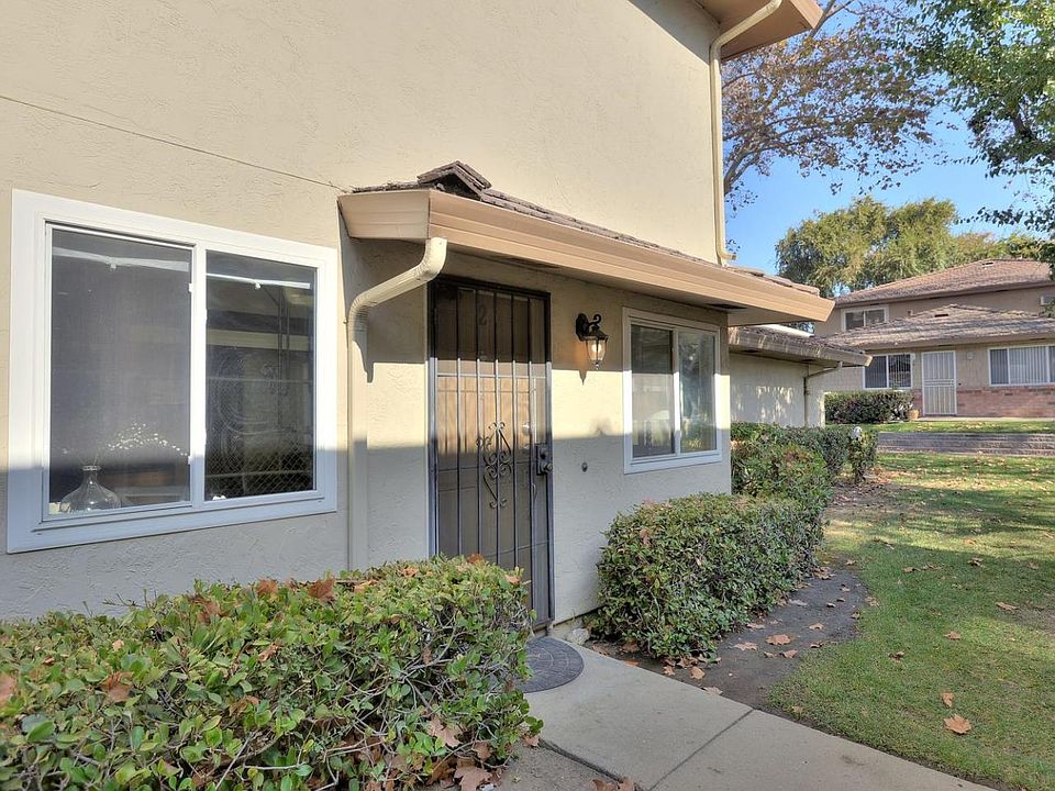 1st image of 831 Gilchrist Walkway APT 2