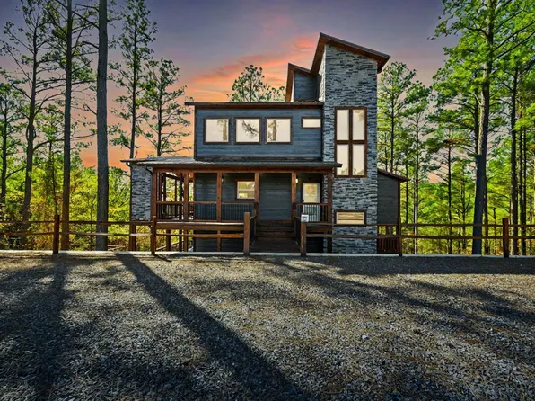 1815 Pine Hls, Broken Bow, OK 74728