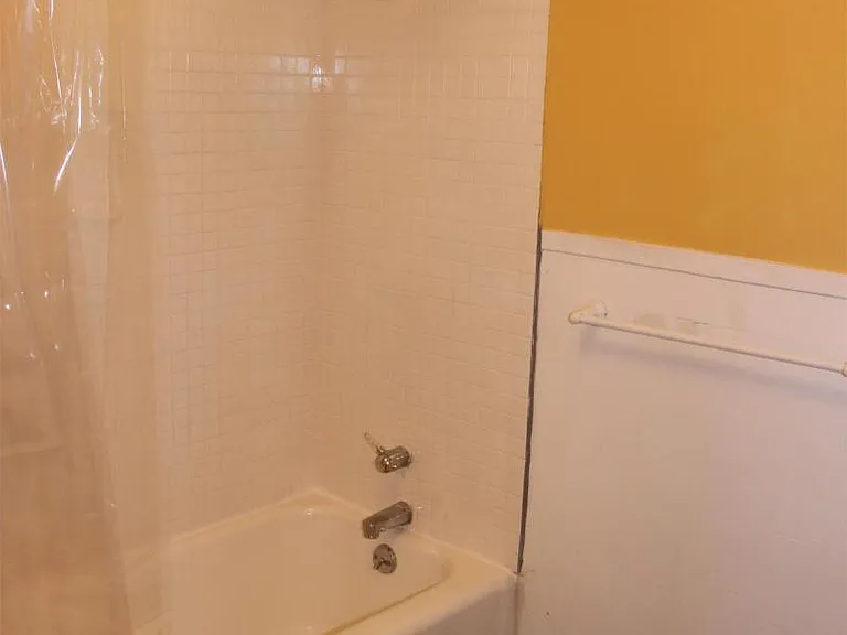 19 S Park St #1 — Photo 2