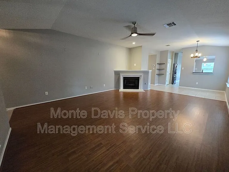14309 Ballycastle Trl — Photo 15
