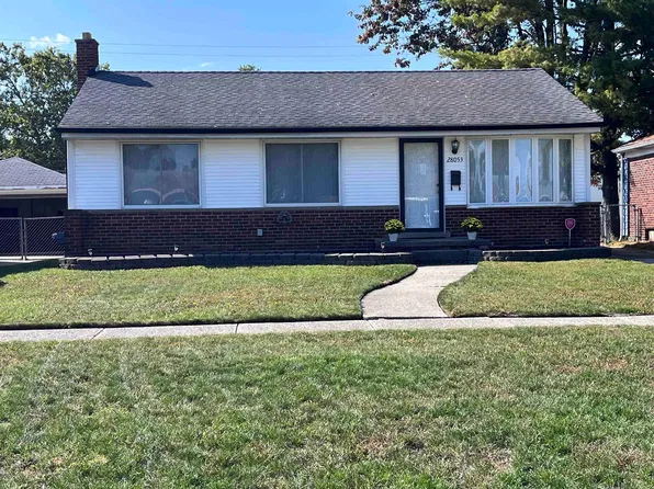 28053 Groveland St, Roseville, MI 48066