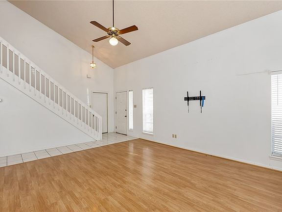 4th image of 7301 Ottawa Cir