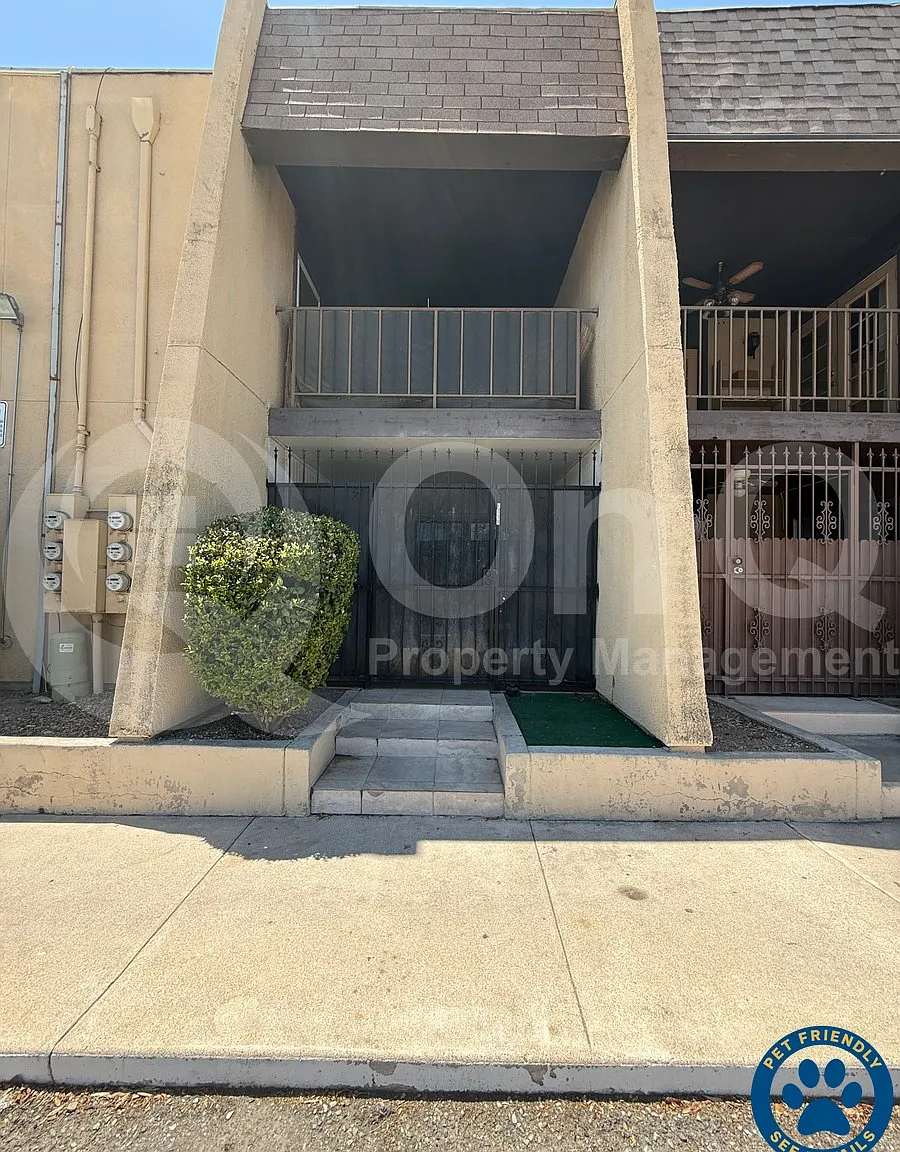 2 bed, 1.5 bath, 672 sqft, $1,125 — Photo 1