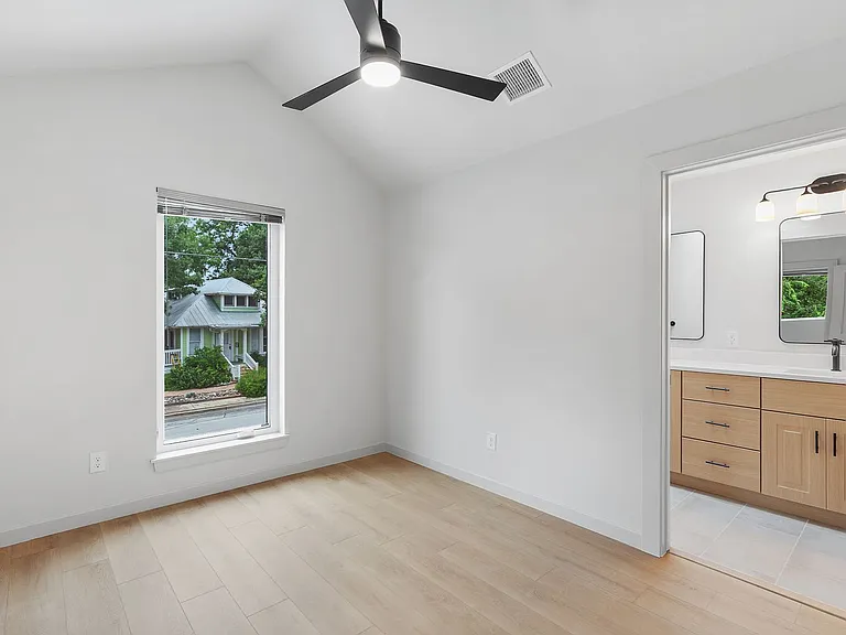 Modern Luxury in San Marcos' Premier Courtyard Community Now Leasing! — Photo 126