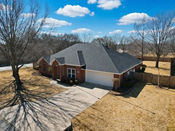 3008 Karen Way, Granbury, TX 76049