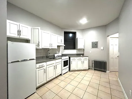 Rented by Sterling Realty Solution Inc | media 21