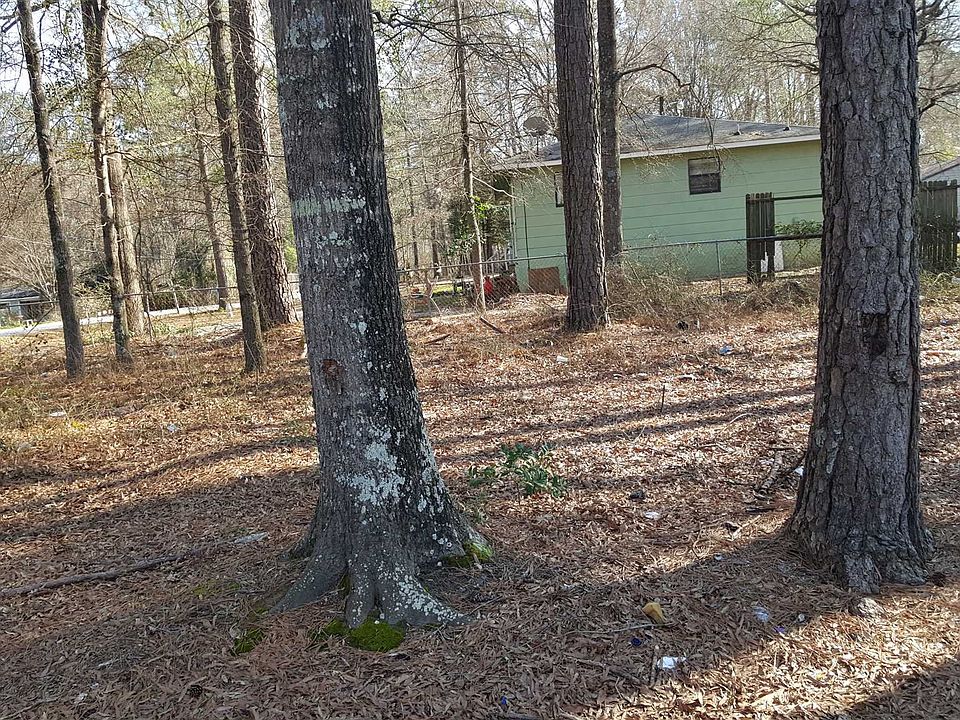 2nd image of 1383 Bon Air Dr