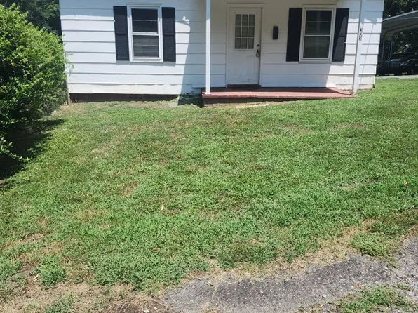 303 W Hilltop Cir, Gastonia, NC 28052