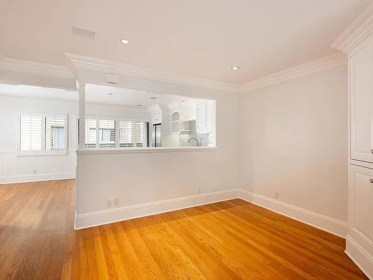 3294 Caminito Eastbluff — Photo 9