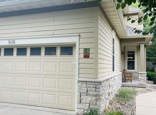 1614 Pond View Ct, Middleton, WI 53562