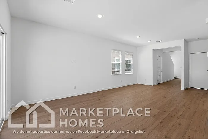 2650 Marlette Ave — Photo 3
