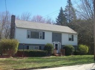 42 Chamberlain St, Rochester, NH 03867