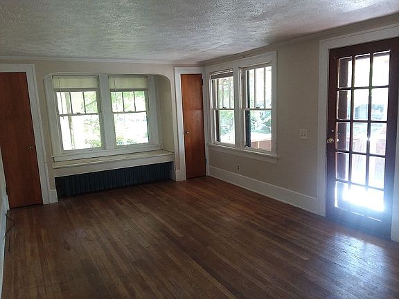 4th image of 141 Bradway St
