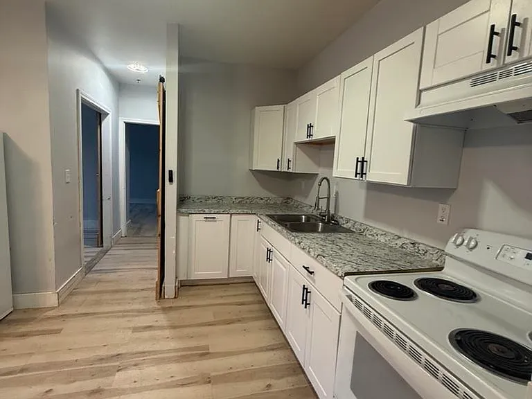 43 Central St #G3 — Photo 5