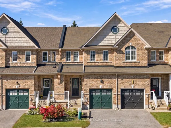 19 Caserta St, Georgina, ON L4P 0E6