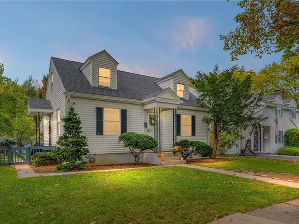 2239 Worthington Ave, Bethlehem, PA 18017