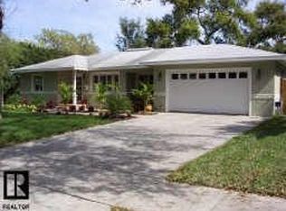 1709 Peaceful Ave, Belleair, FL 33756