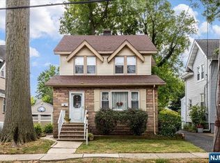 160 Beechwood Ave, Bogota, NJ 07603