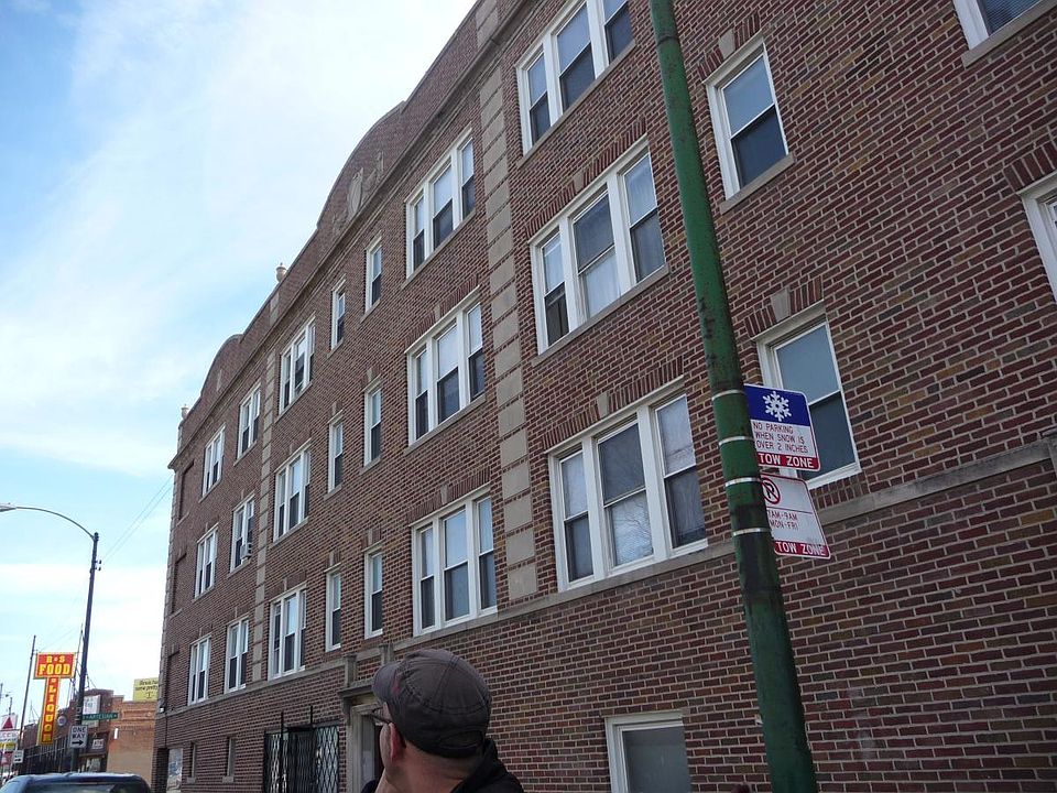 1st image of 2443 W Diversey Ave #3