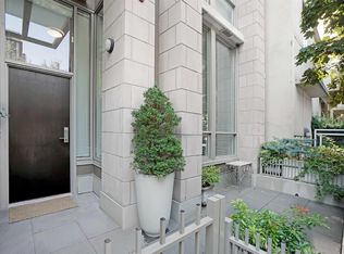 1045 Richards St, Vancouver, BC