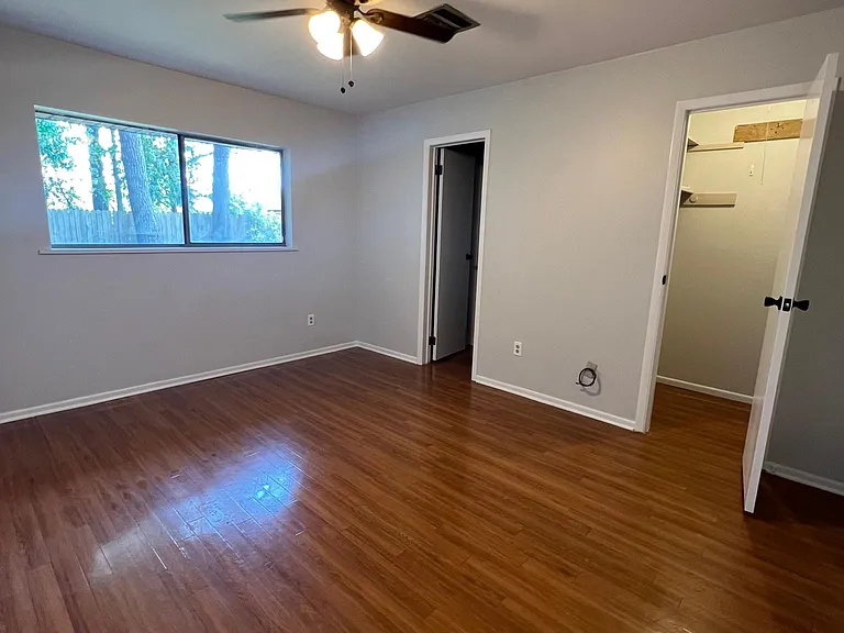 115 Seattle St — Photo 24