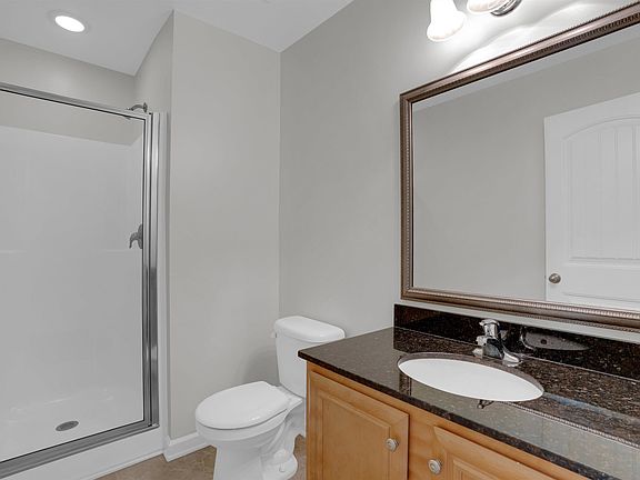 5th image of 415 Easy Goer Ct