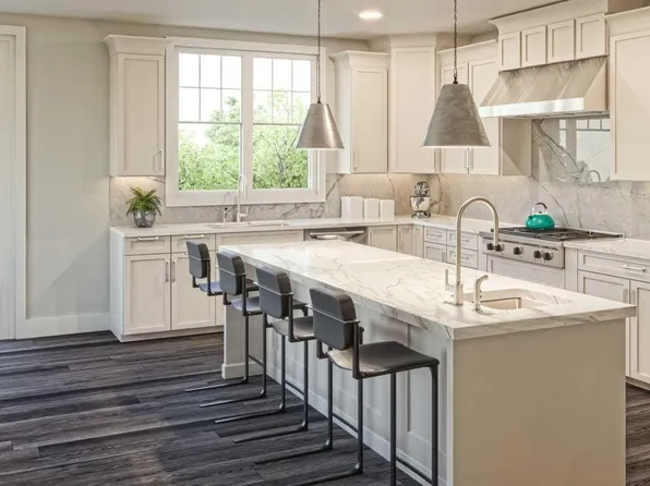 4 Bittersweet Ter, Montvale, NJ 07645