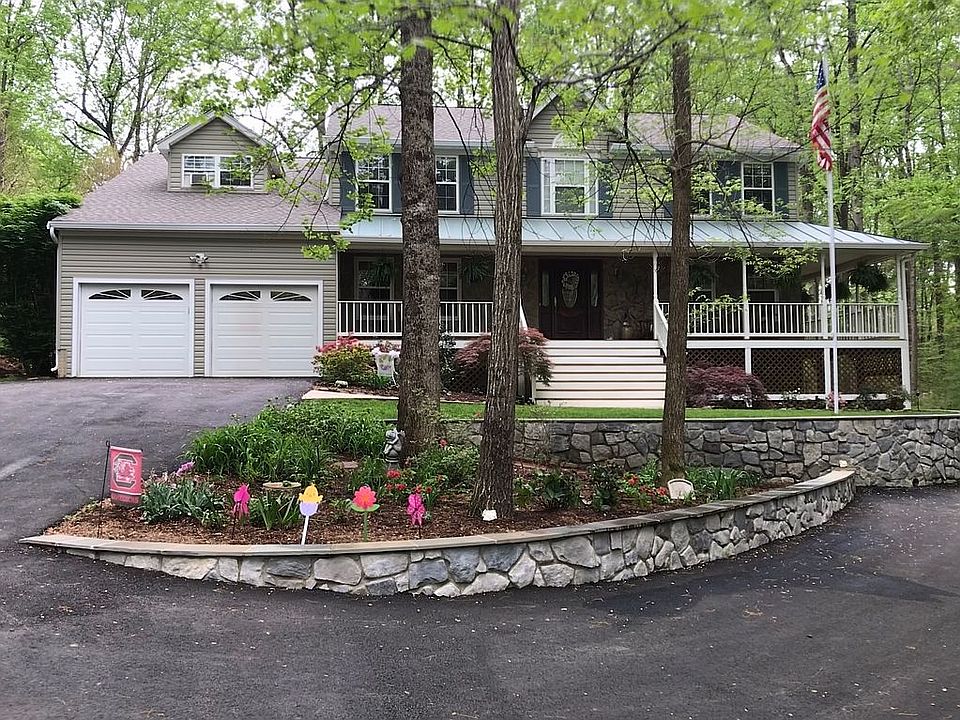 1st image of 215 Harwill Dr