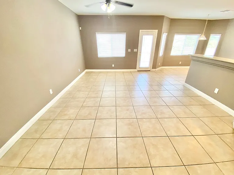 1750 Dark Wolf Ave — Photo 2